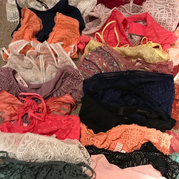NWT 20 Victoria Secret Bralettes mystery box - Picture 4 of 7